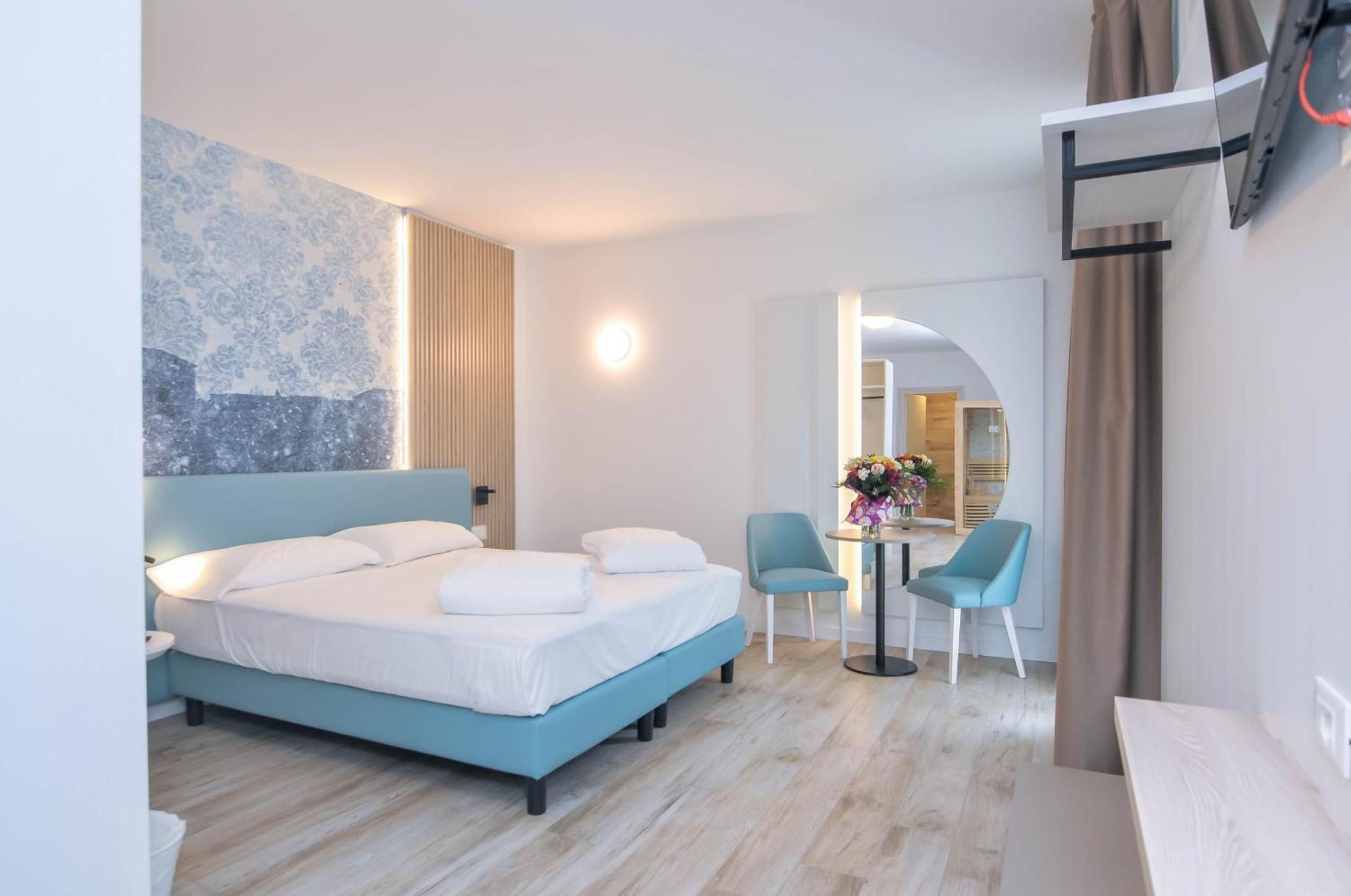 Marina Junior Suite 4 Stelle S Каорле Екстер'єр фото