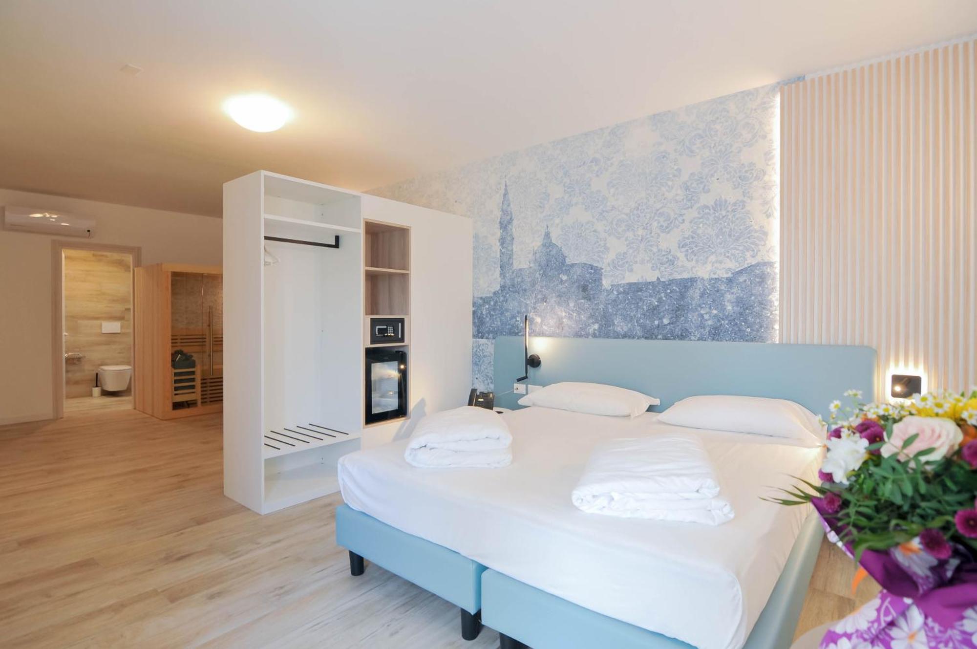 Marina Junior Suite 4 Stelle S Каорле Екстер'єр фото