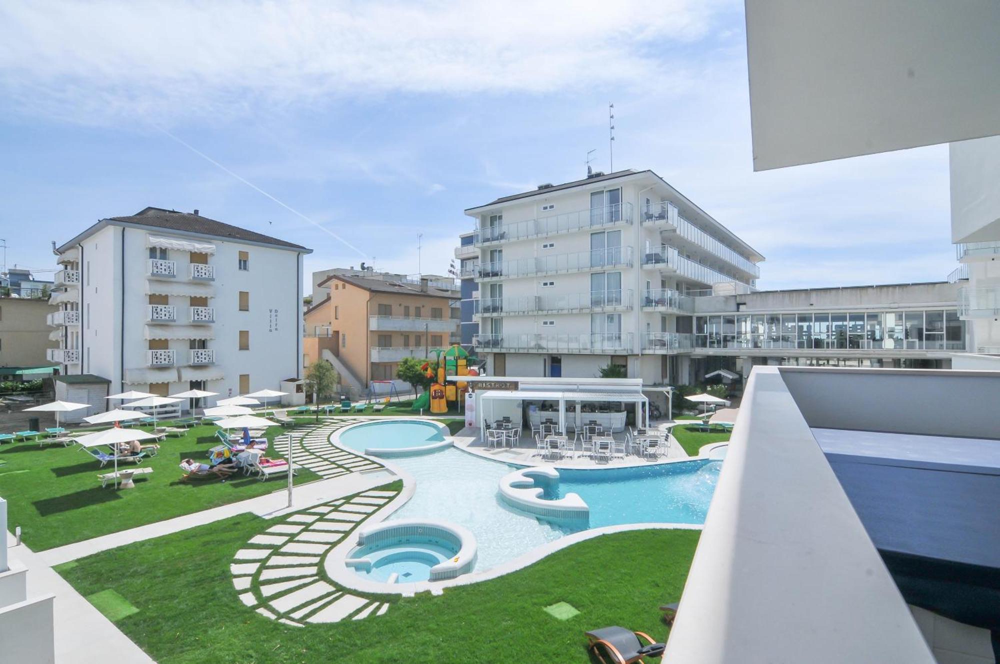 Marina Junior Suite 4 Stelle S Каорле Екстер'єр фото