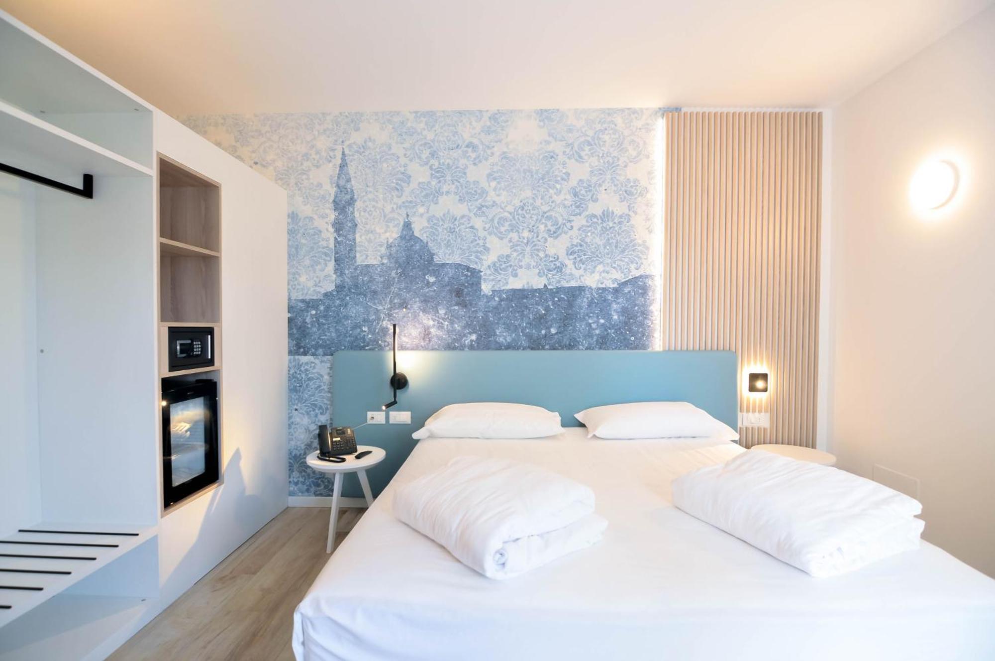 Marina Junior Suite 4 Stelle S Каорле Екстер'єр фото